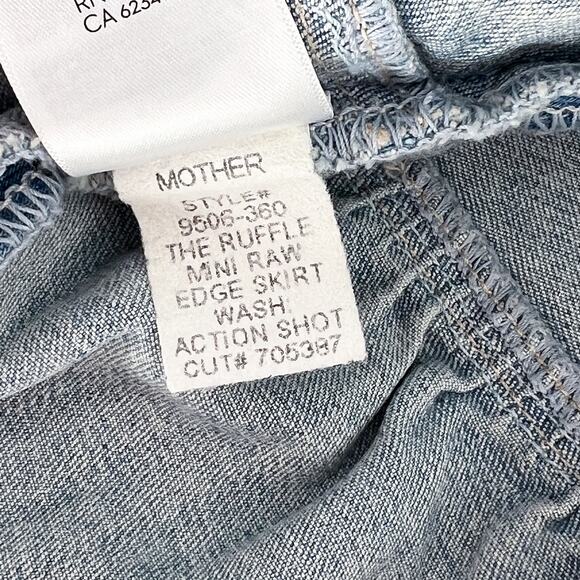 MOTHER The Ruffle Mini Raw Edge Denim Skirt Women’s Size 24 Action Shot - Picture 6 of 7